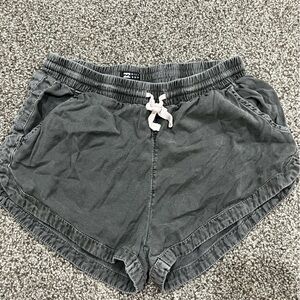 Billabong grey shorts!